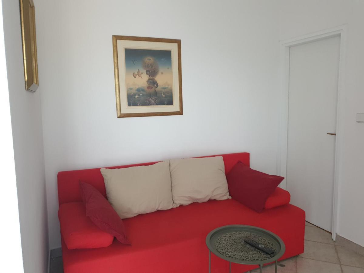 Apartments Lav 乌马格 客房 照片